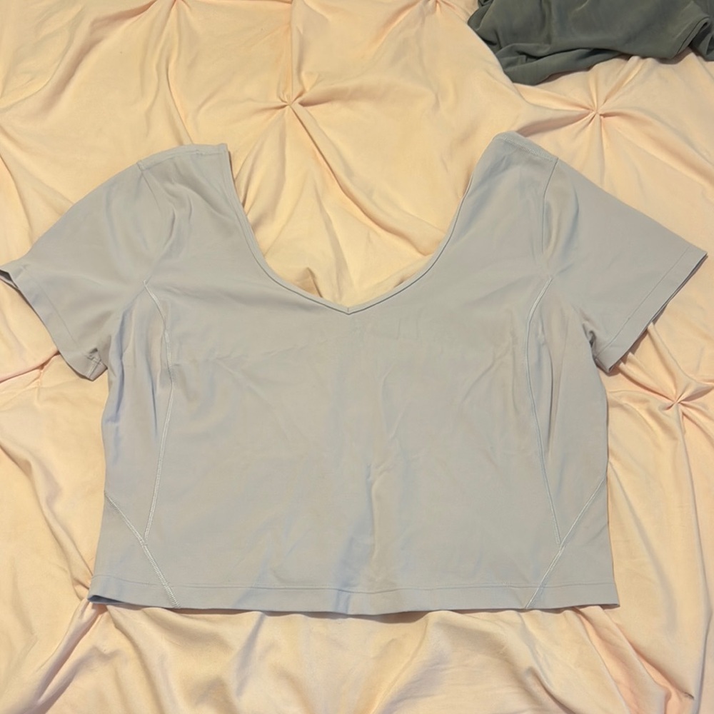 Lululemon Athletica Blue/Periwinkle Crop Top Fitted Short Sleeve (Align T-Shirt)